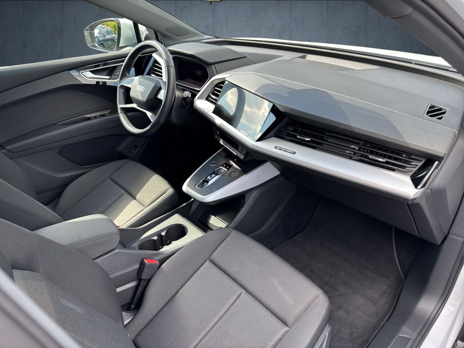 Audi - Q4 Sportback e-tron_16