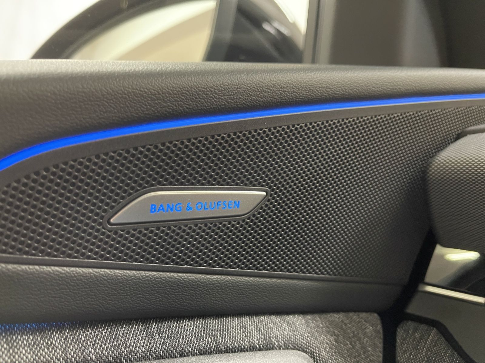 Audi - Q6 SUV e-tron_27