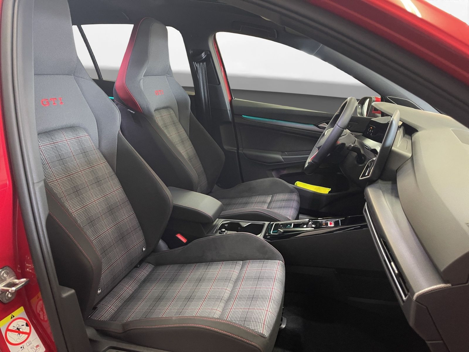 Volkswagen - Golf GTI_16