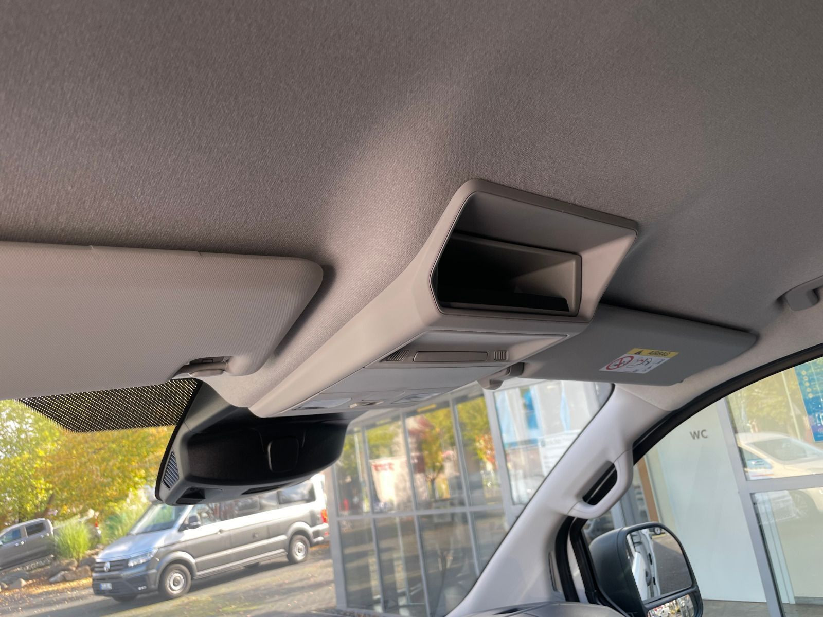 Volkswagen - T7 Transporter_15