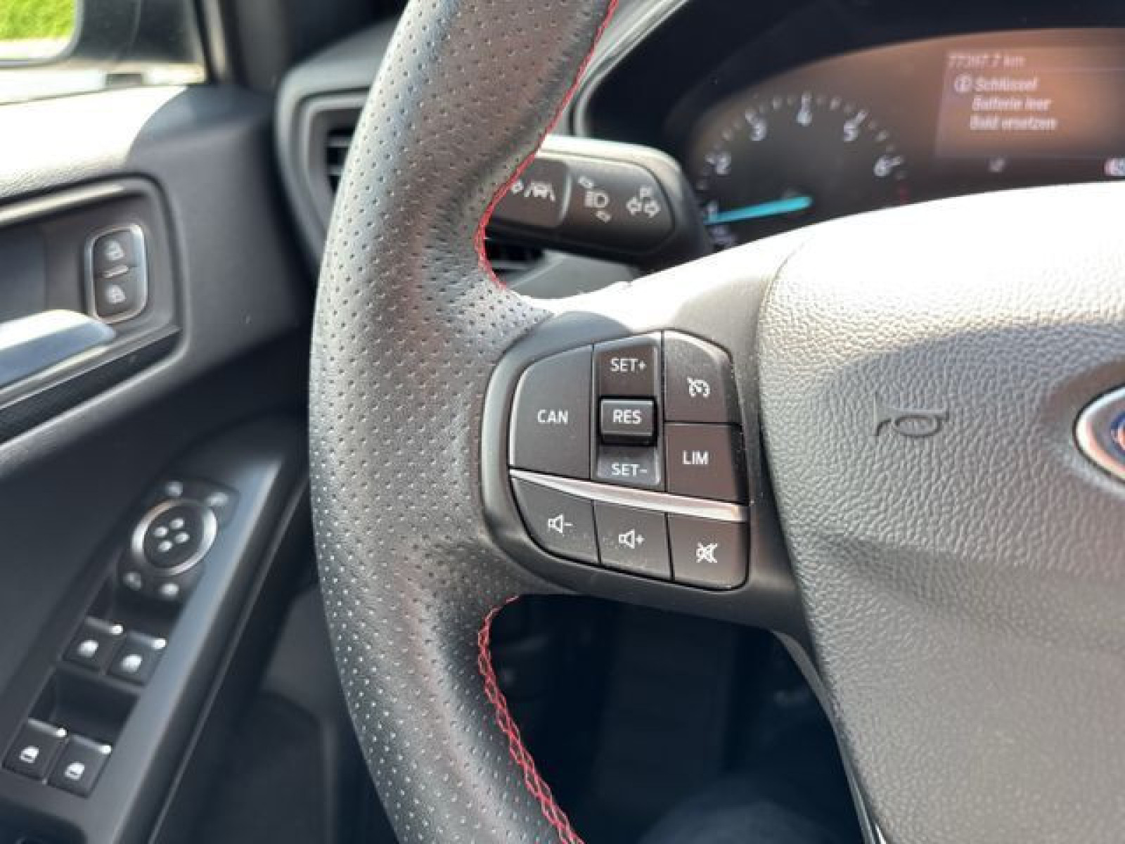 Ford - Focus_24