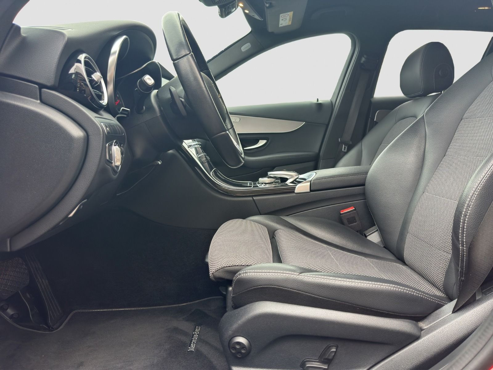 Mercedes-Benz - C 300_6