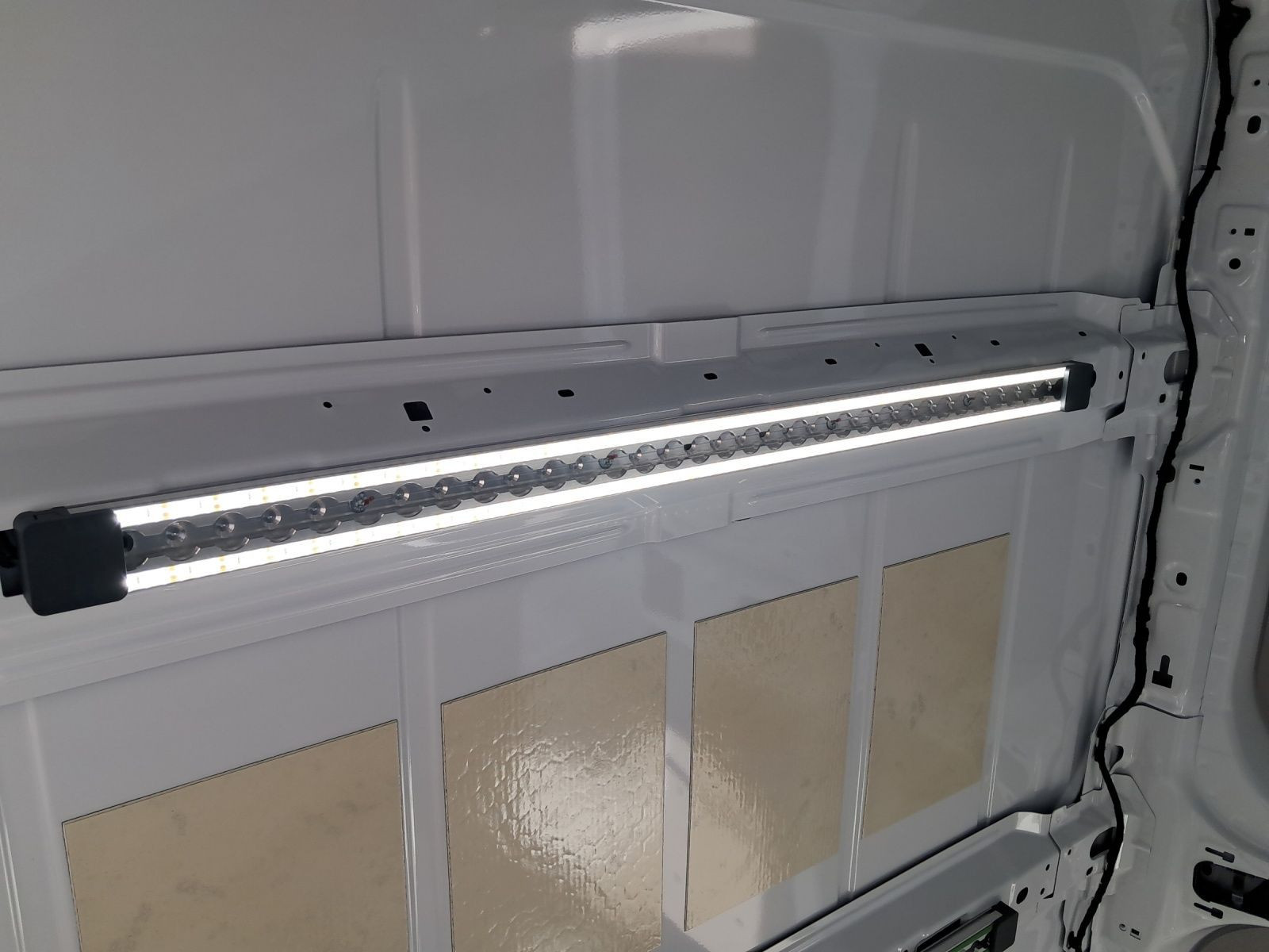 Volkswagen - Transporter Kasten_18