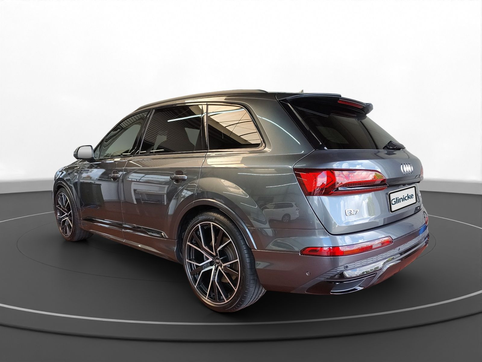 Audi - Q7_9