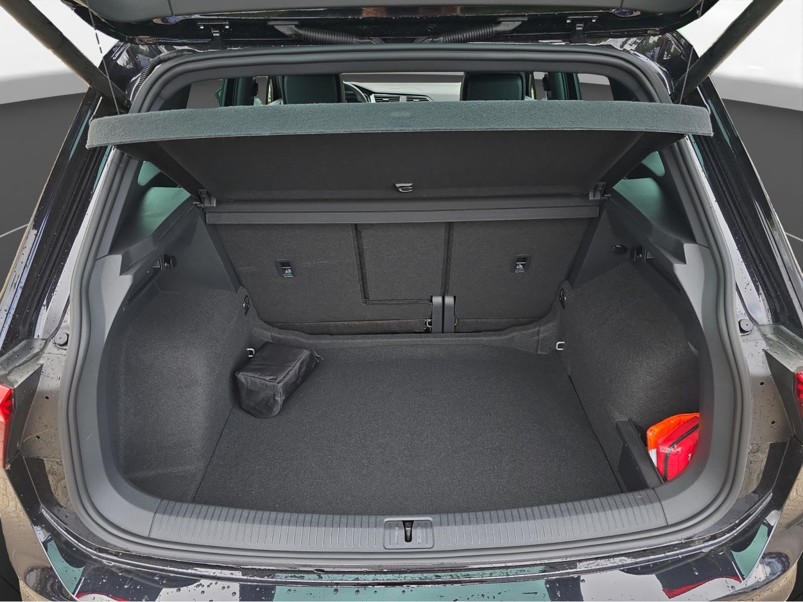 Volkswagen - Tiguan_12