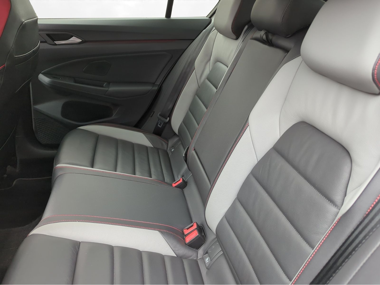 Volkswagen - Golf GTI_3