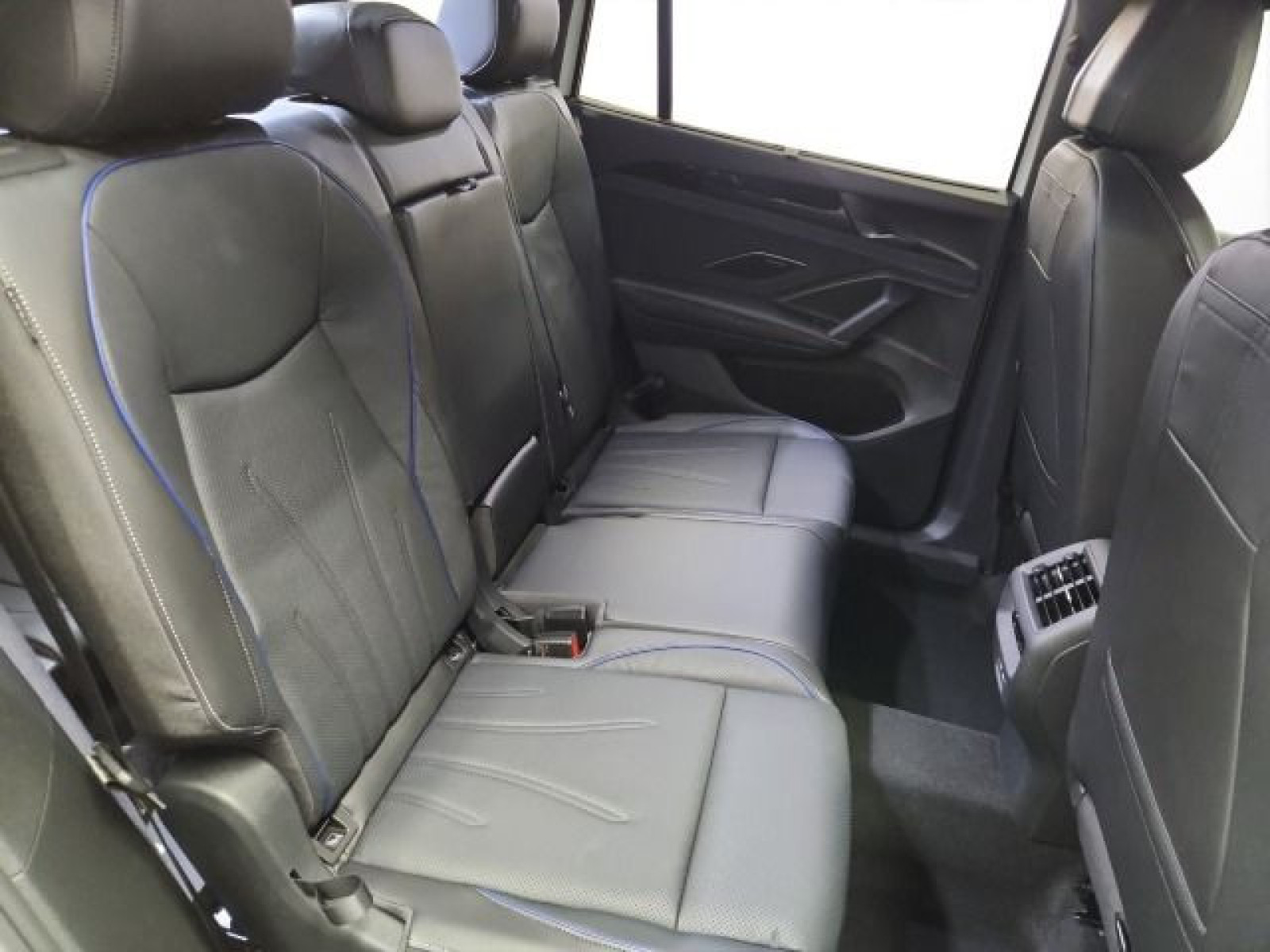 Volkswagen - Tayron_16