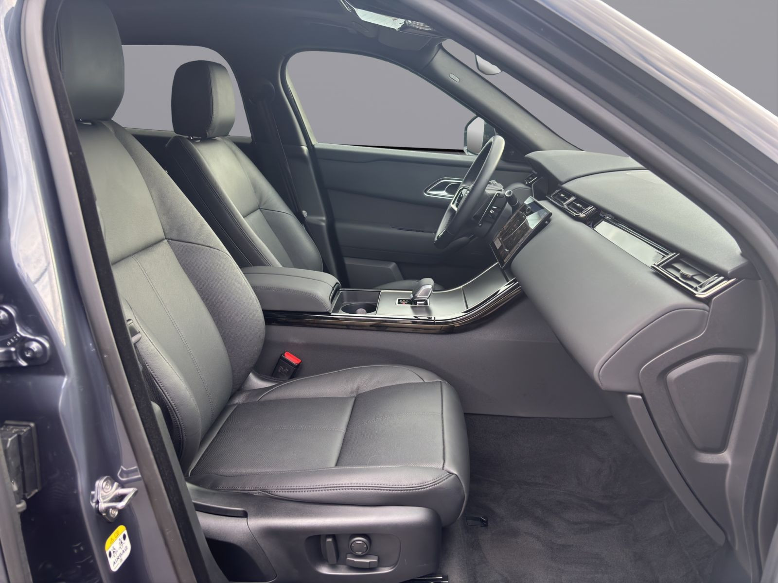 Land Rover - Range Rover Velar_3