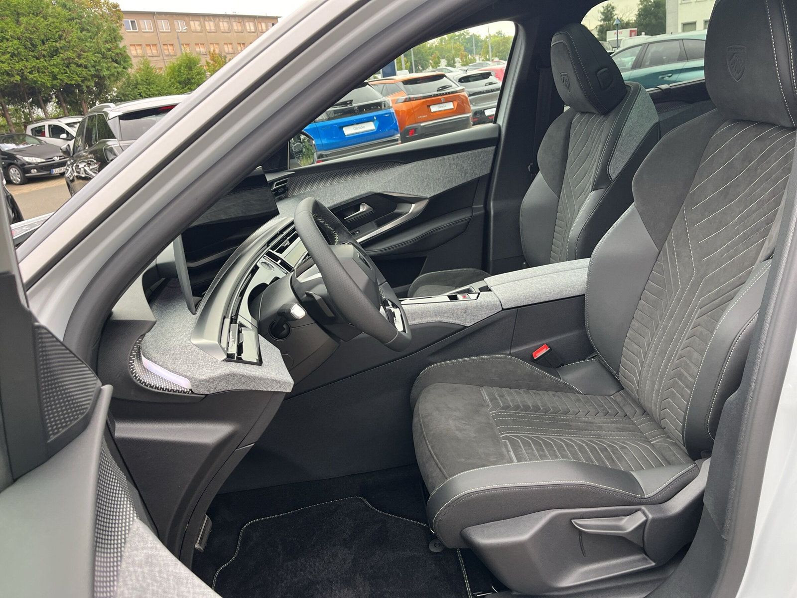 Peugeot - 5008_6