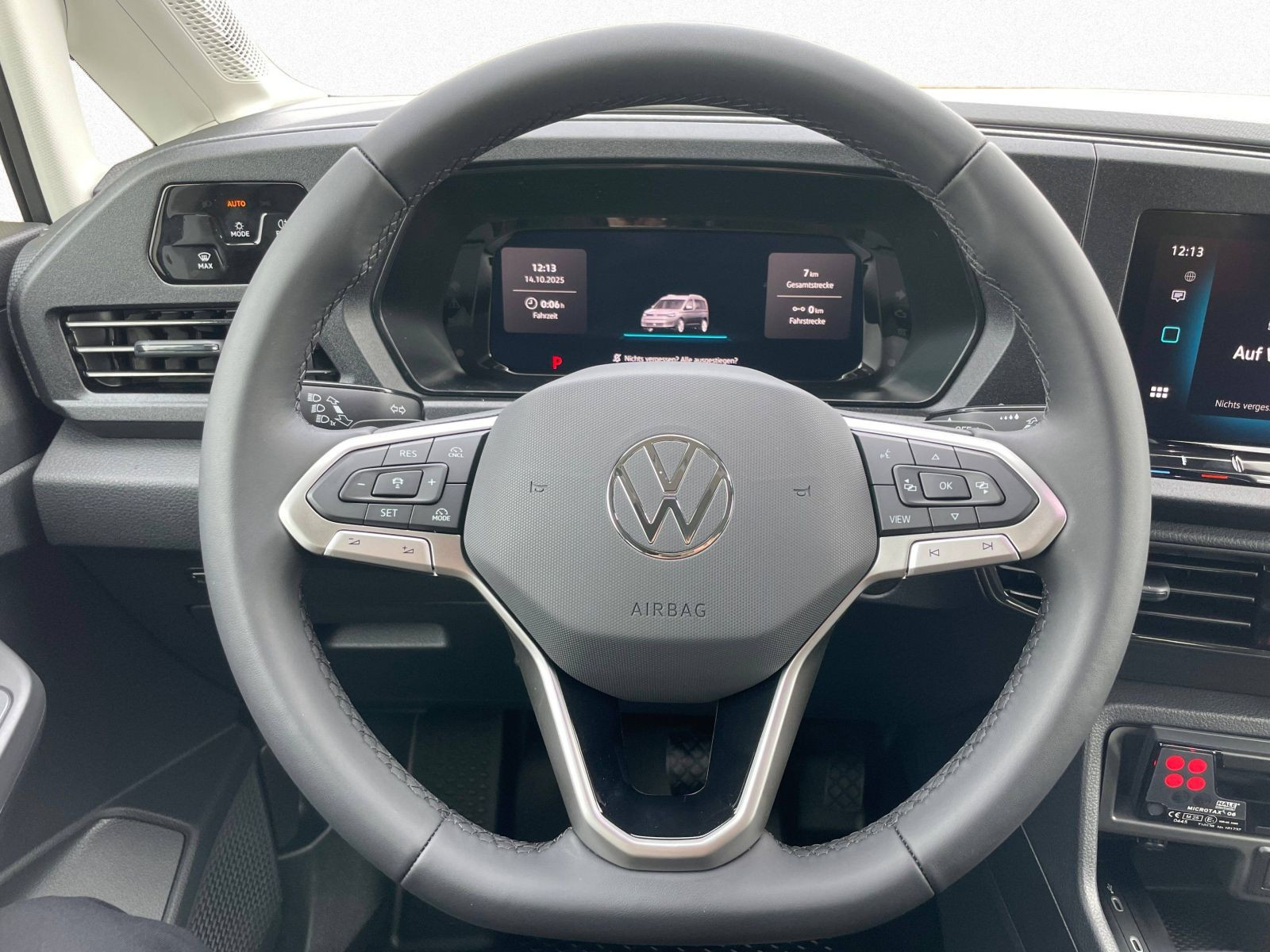 Volkswagen - Caddy Maxi_13