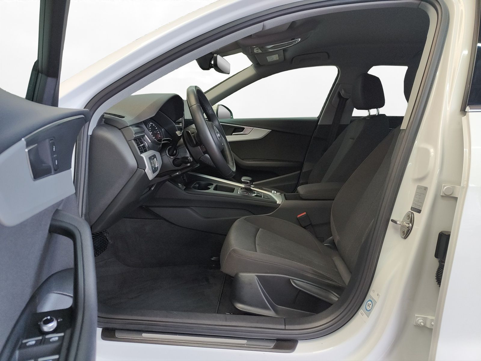 Audi - A4_4