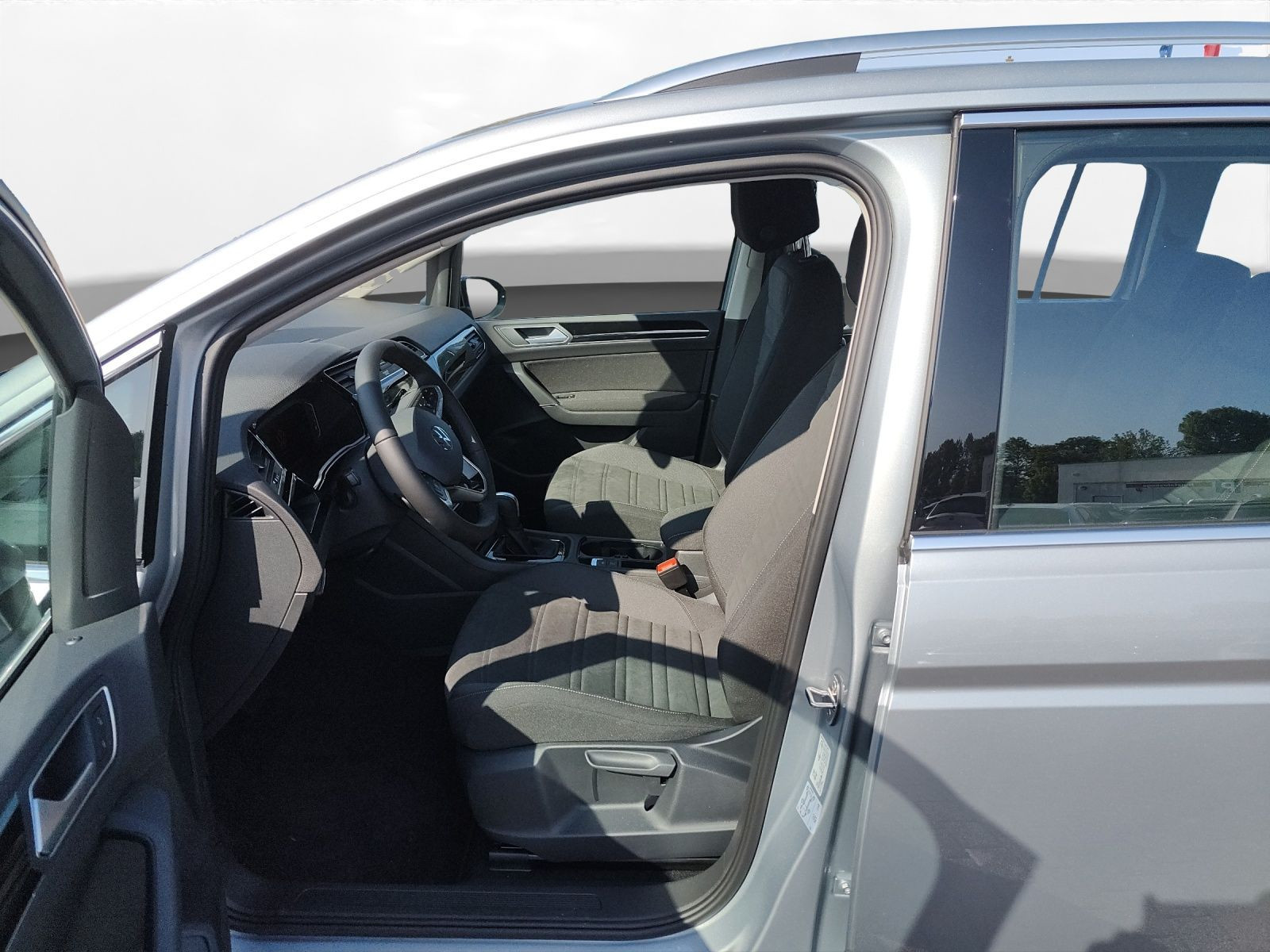 Volkswagen - Touran_4