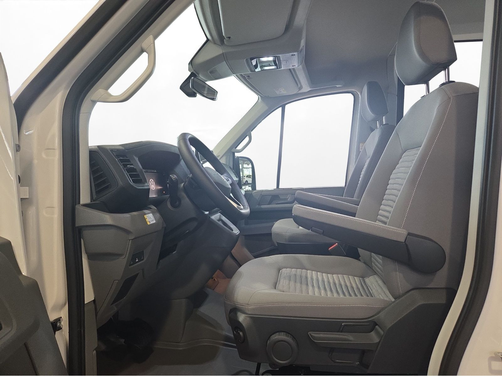 Volkswagen - Grand California 680_4