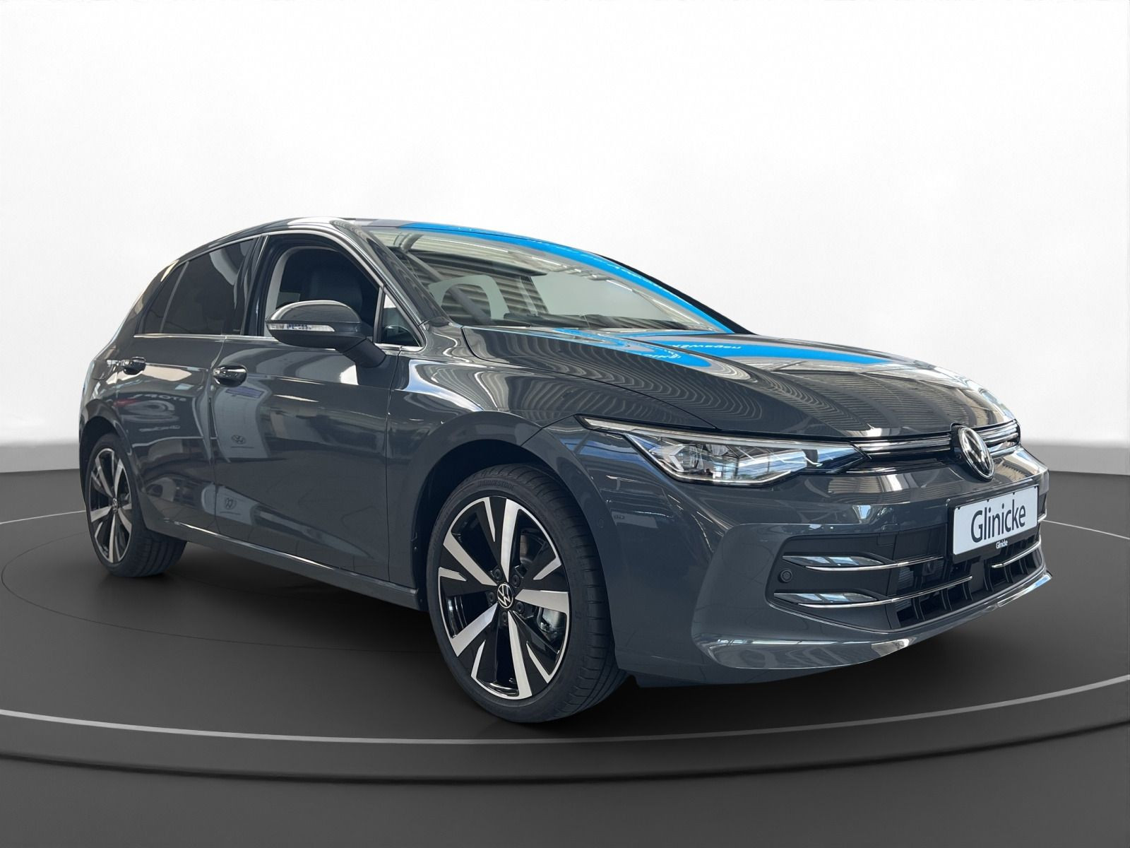 Volkswagen - Golf_15