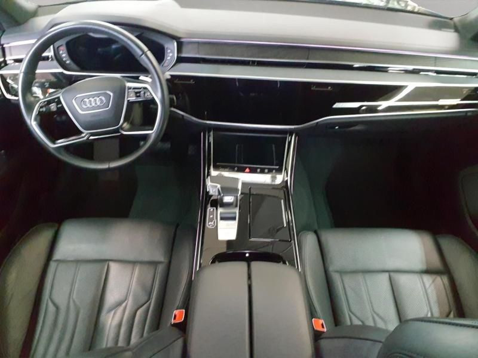 Audi - A8_6