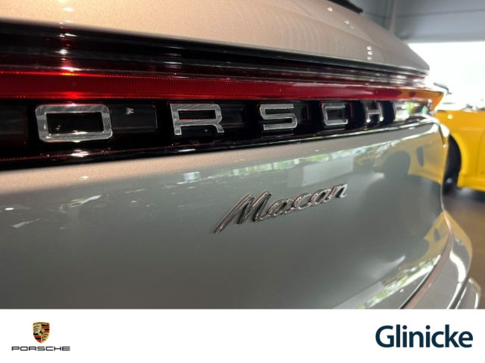 Porsche - Macan_24