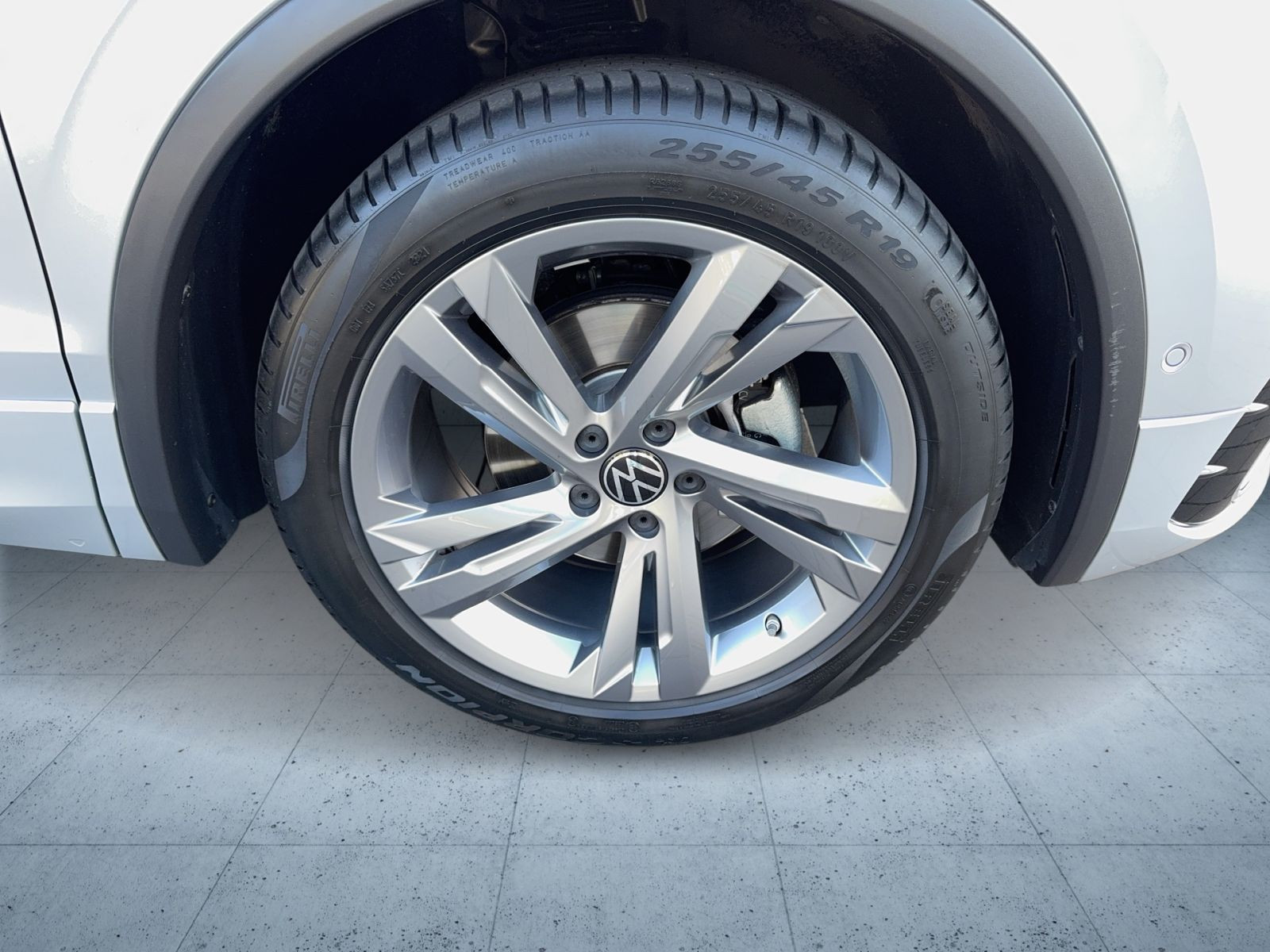 Volkswagen - Tiguan_9