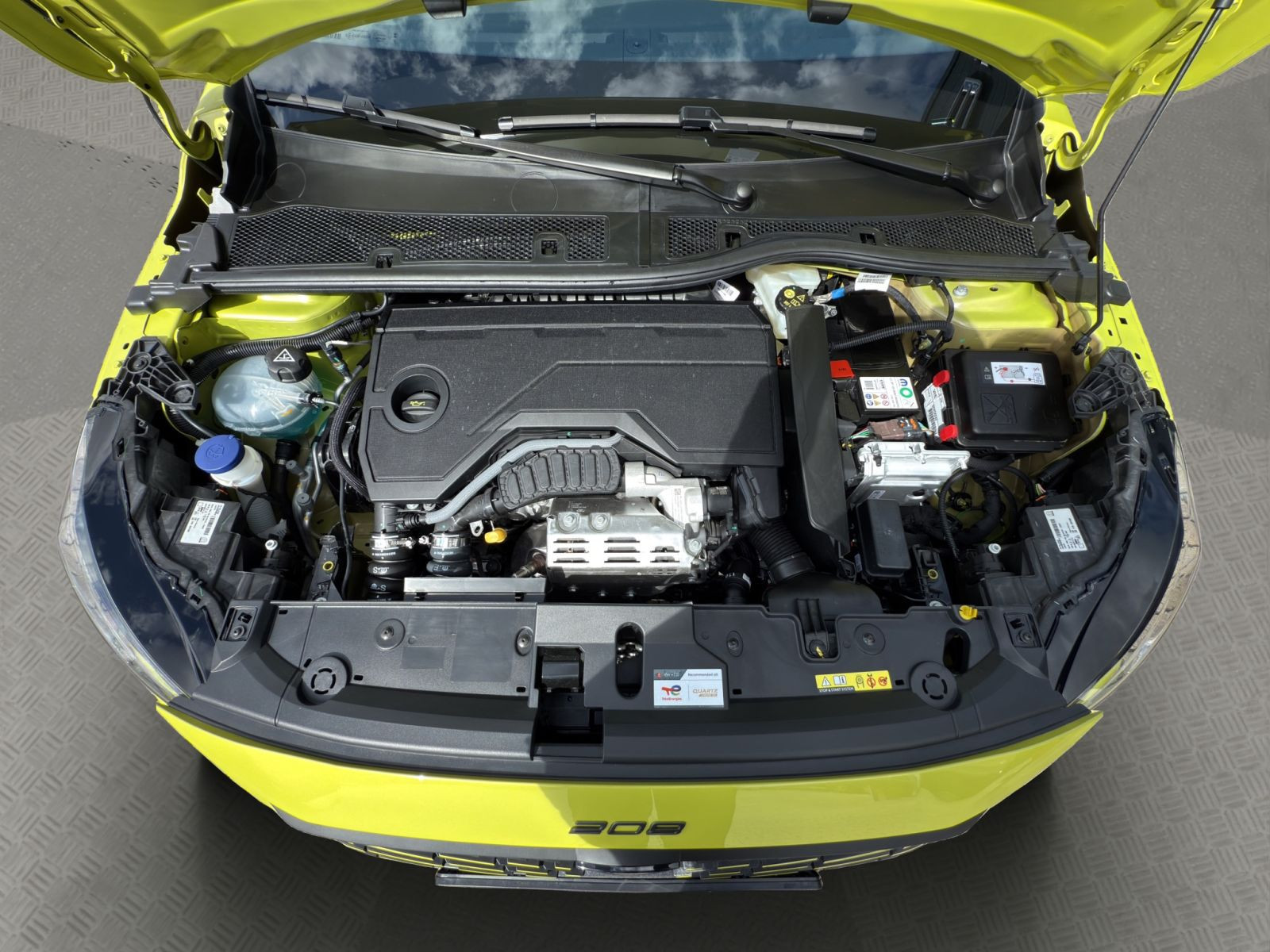 Peugeot - 208_19