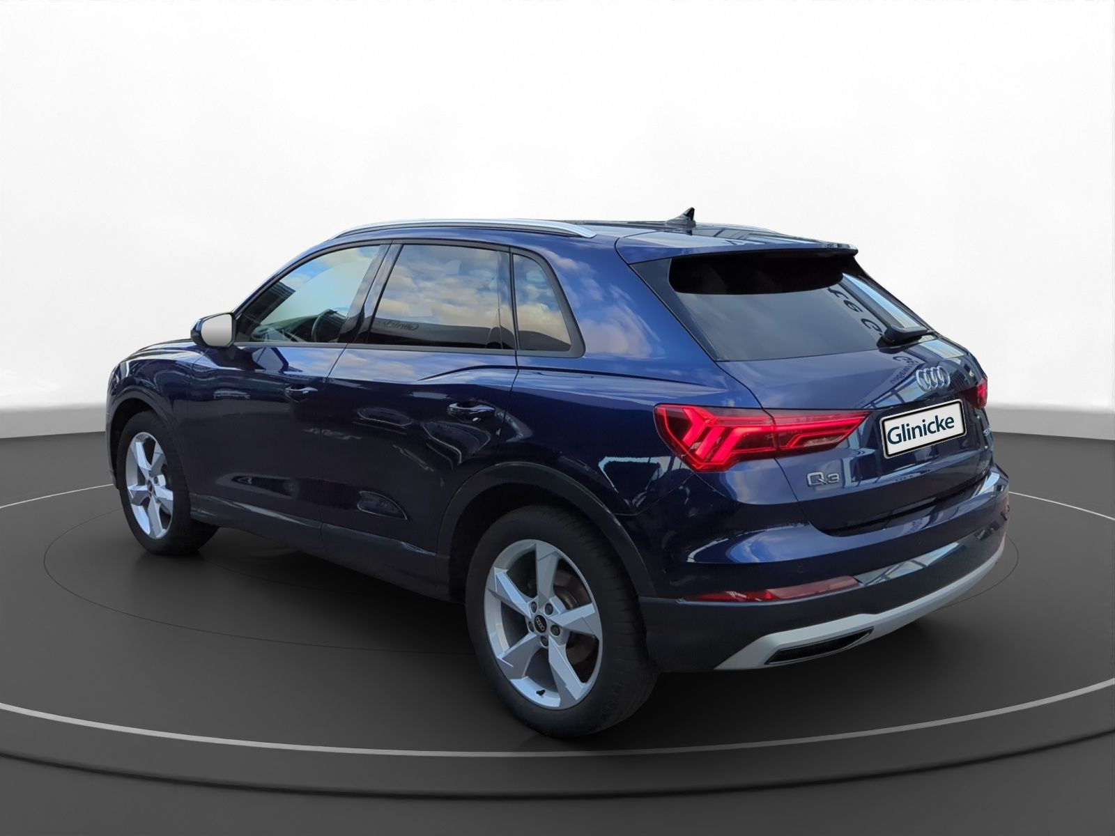 Audi - Q3_8
