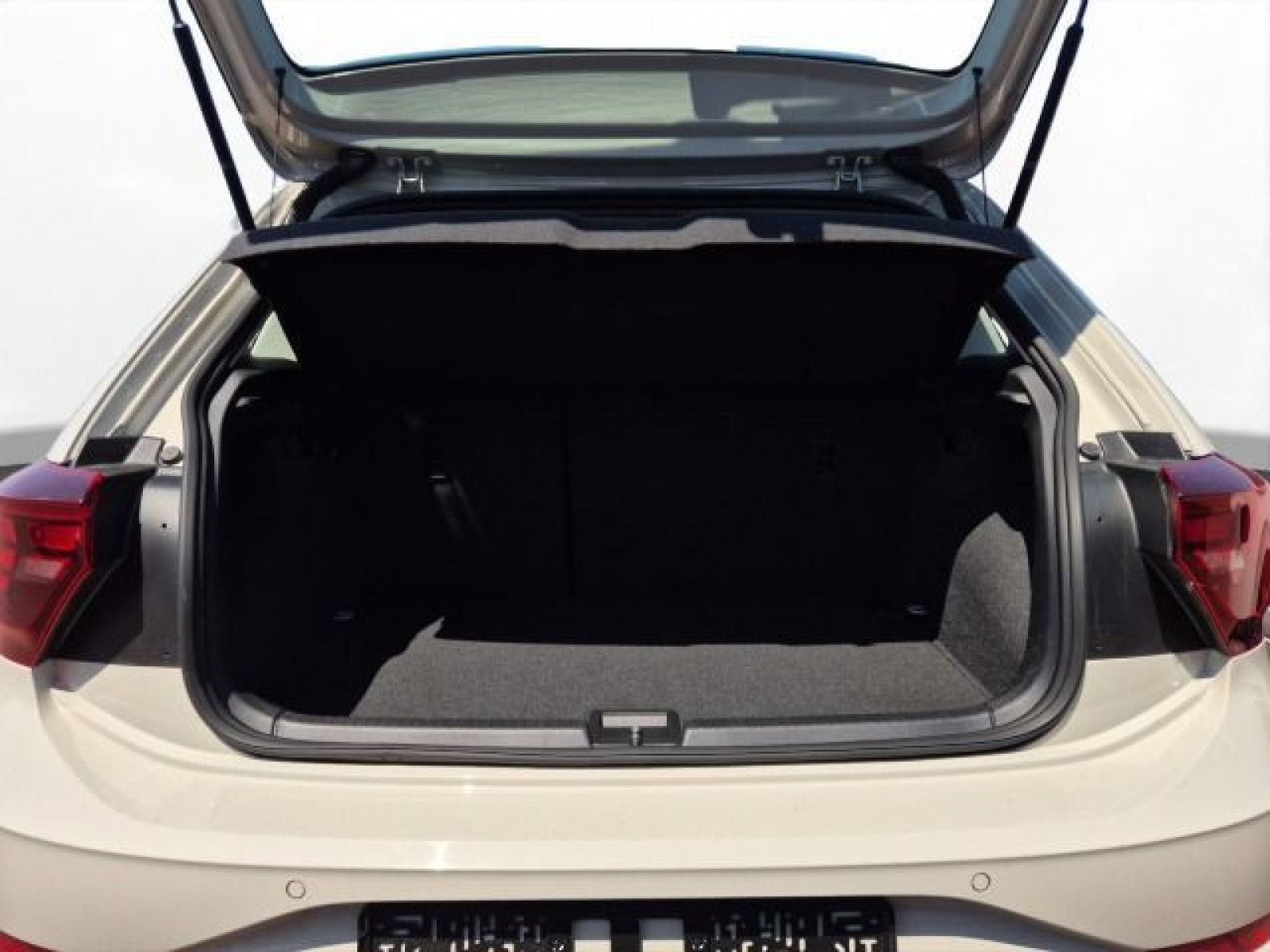 Volkswagen - Polo_10