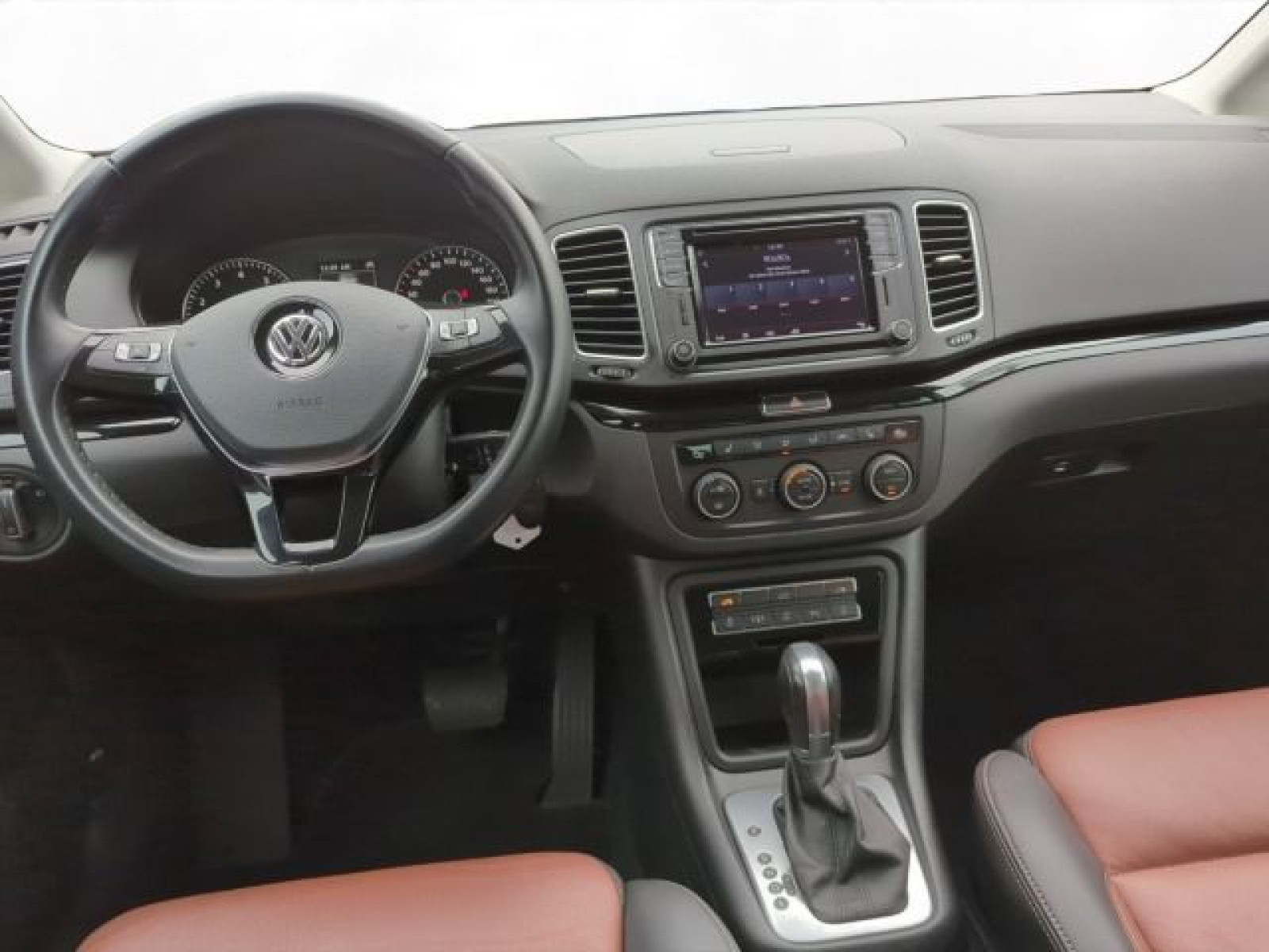 Volkswagen - Sharan_4