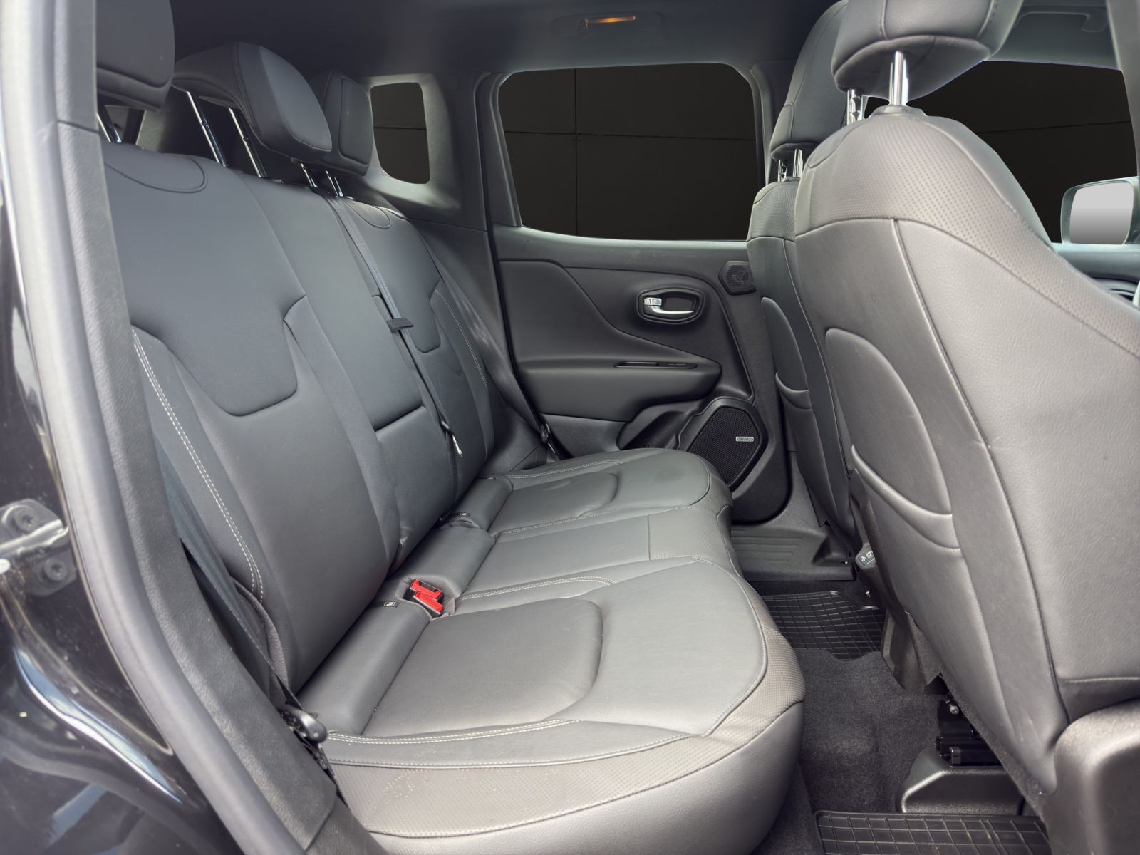 Jeep - Renegade_8