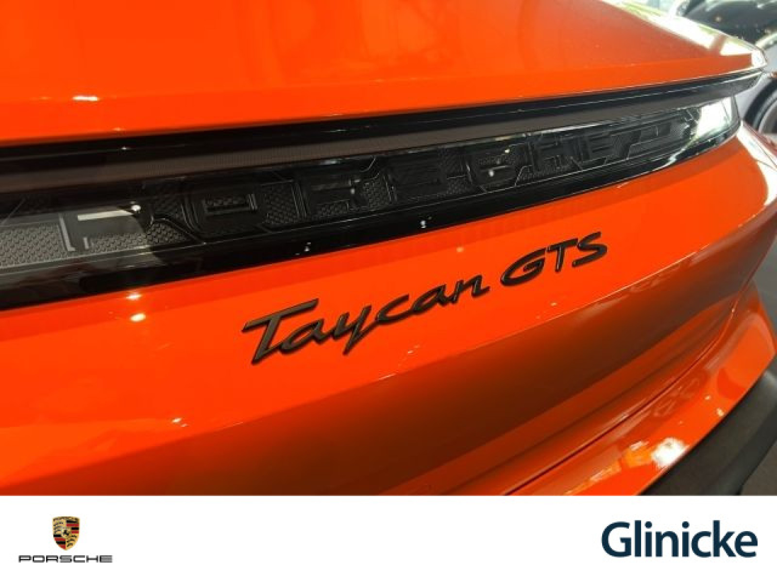 Porsche - Taycan_28