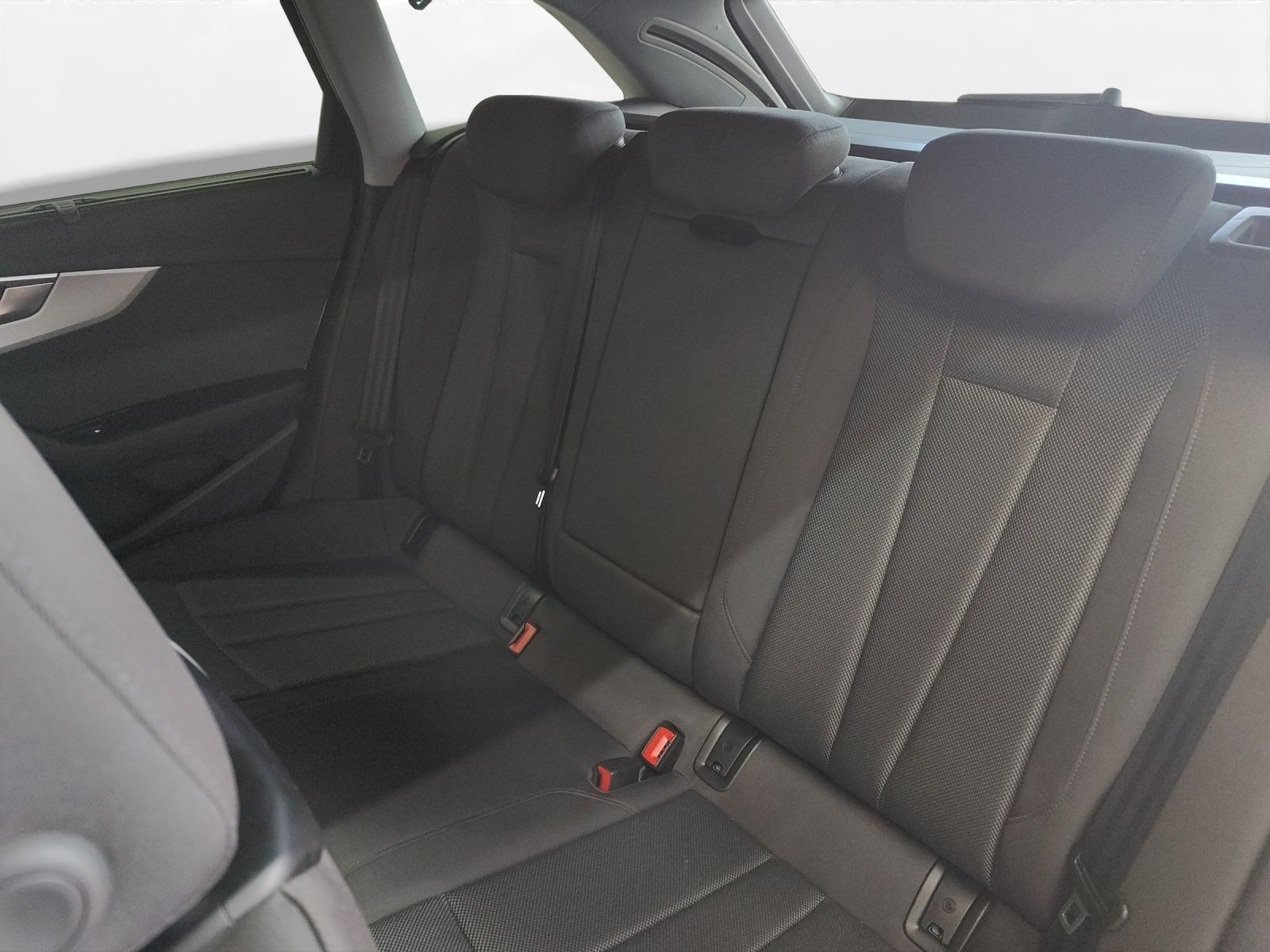 Audi - A4_5