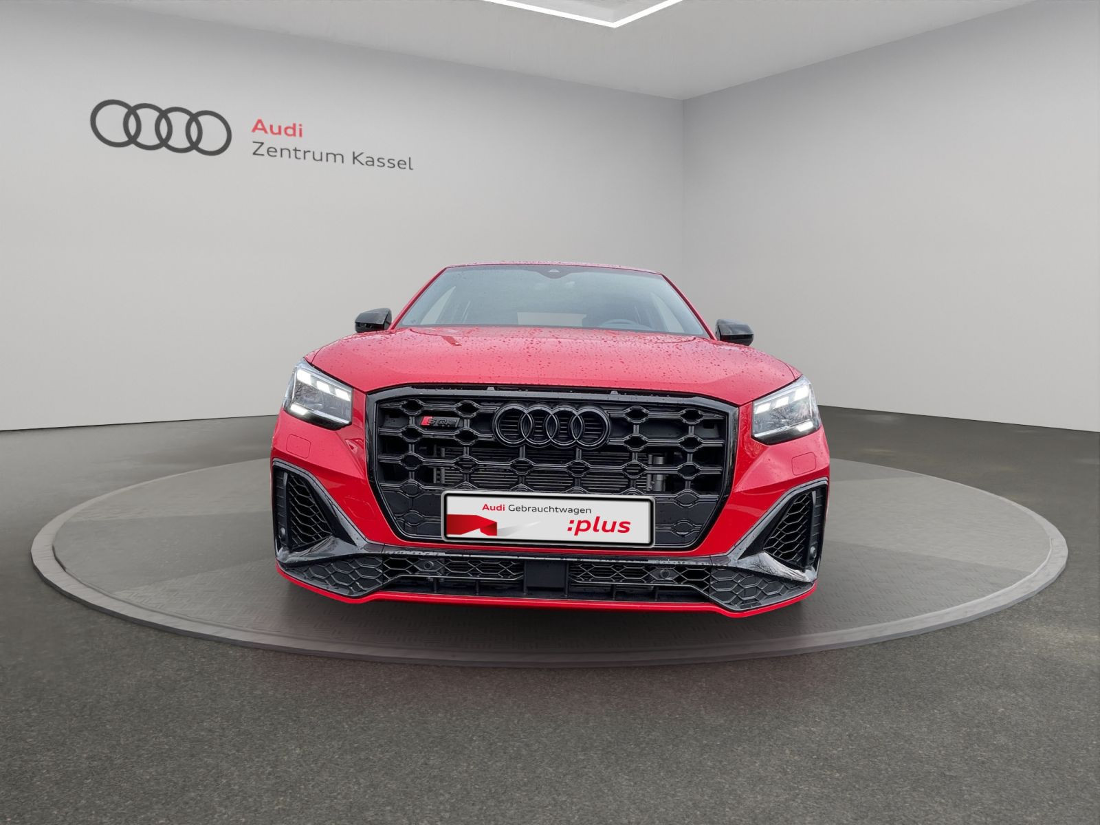 Audi - SQ2_10