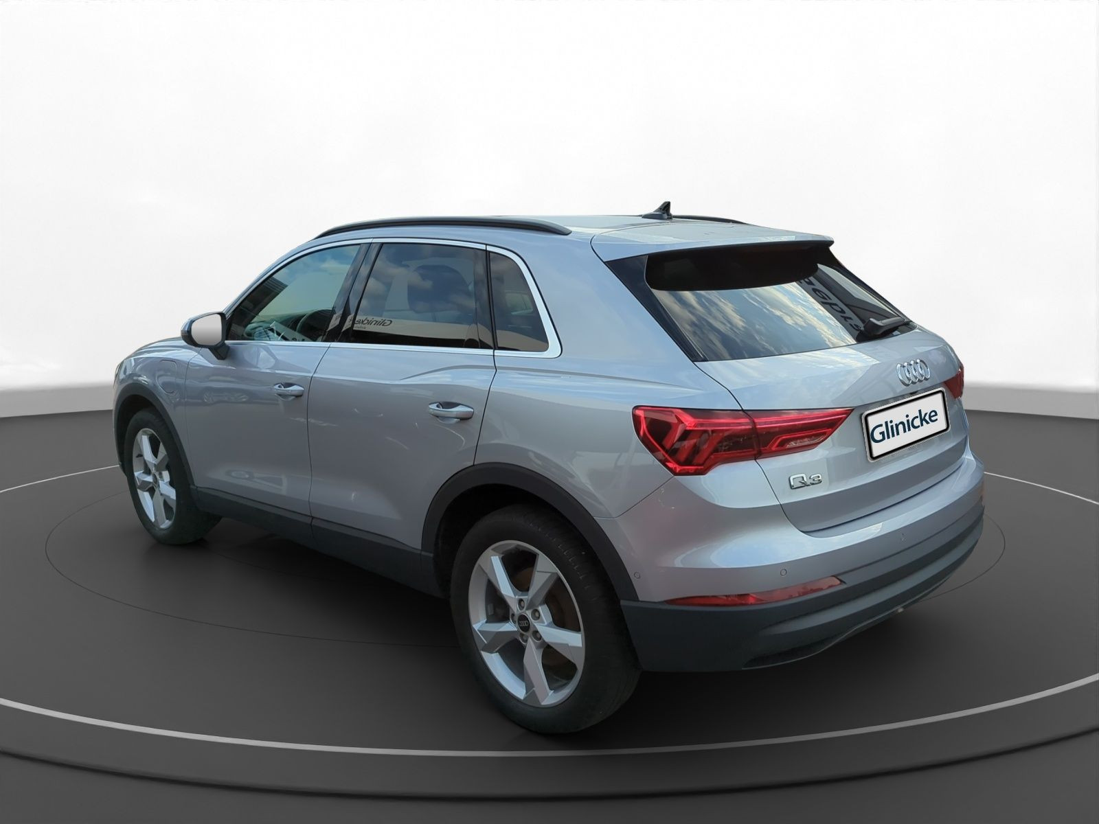 Audi - Q3_6
