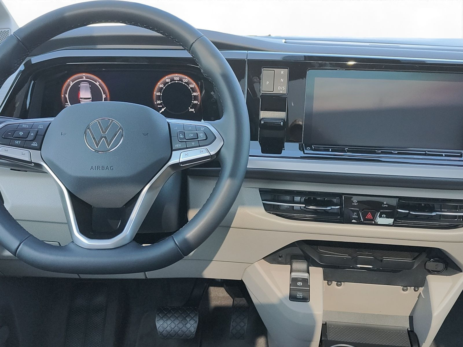 Volkswagen - Multivan_5