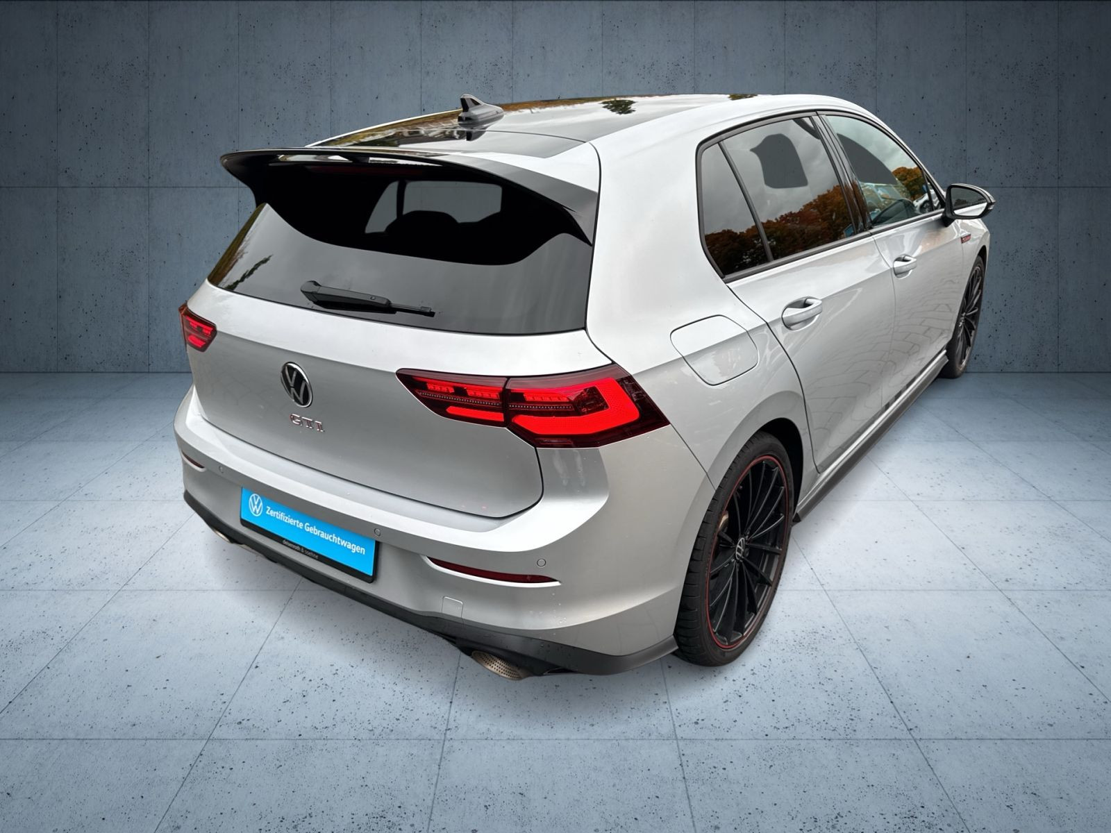 Volkswagen - Golf GTI_32