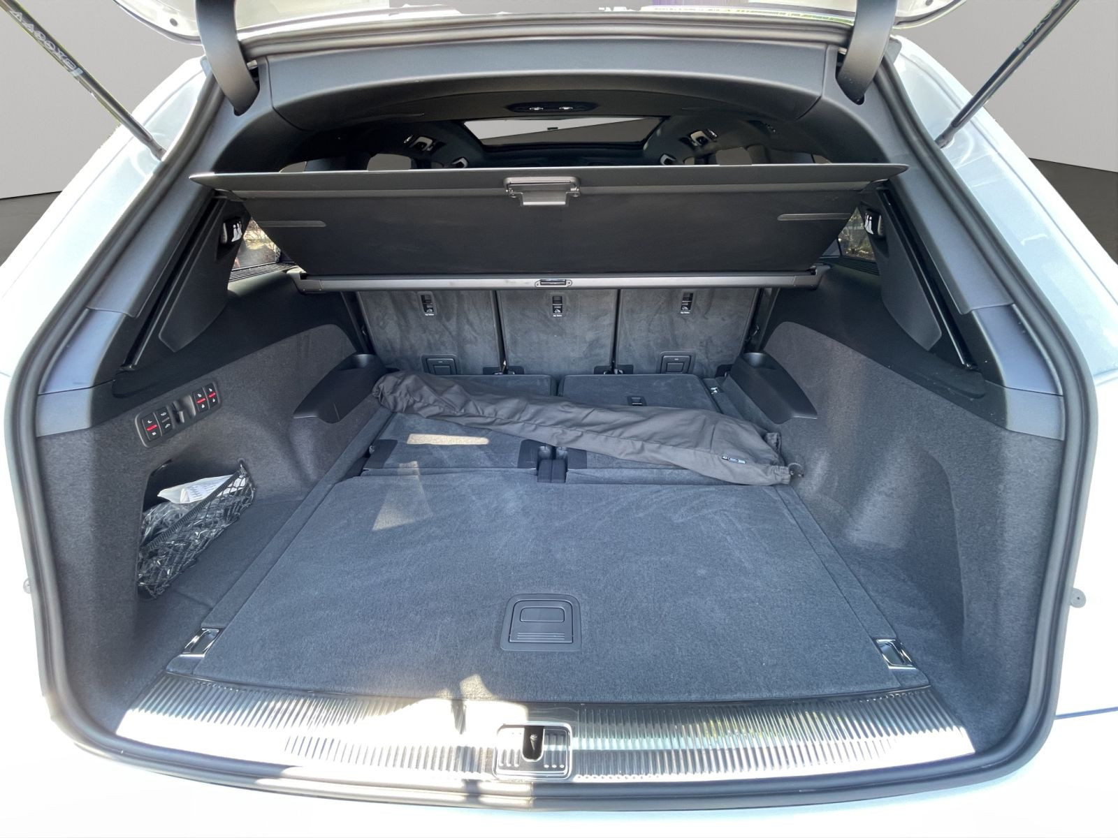Audi - Q7_19