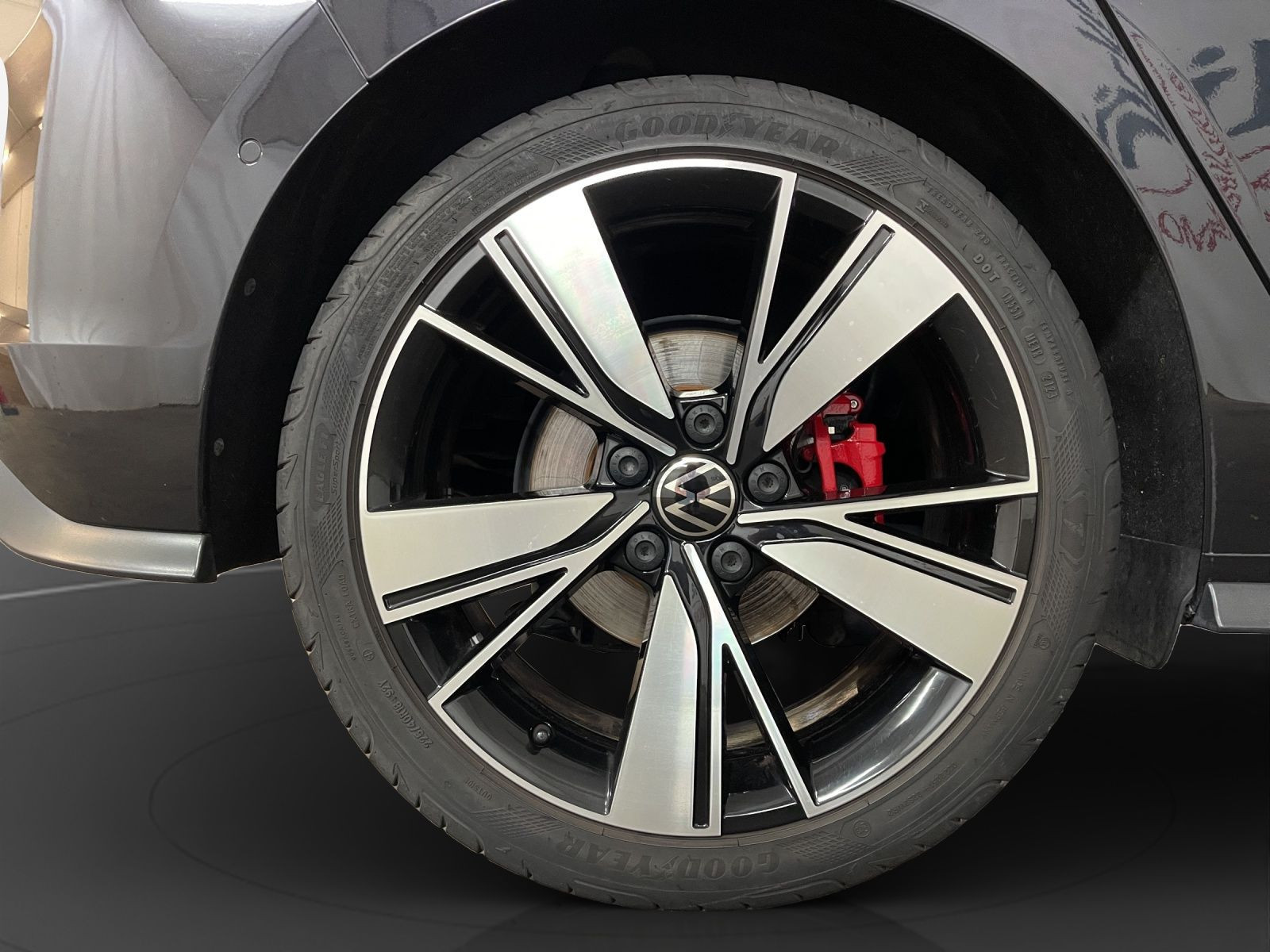 Volkswagen - Golf_15