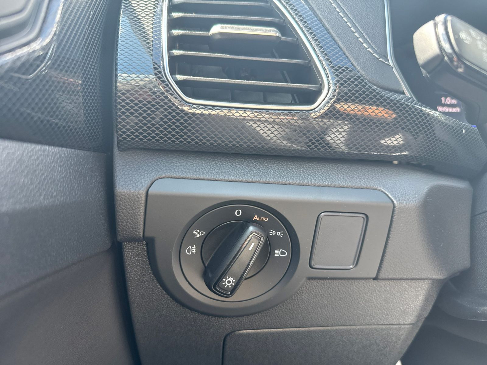 Volkswagen - T-Cross_20