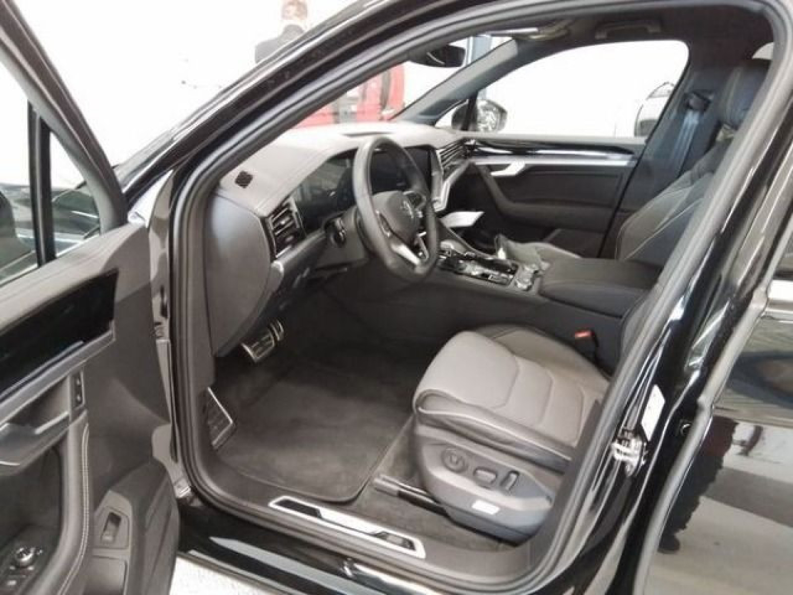 Volkswagen - Touareg_5