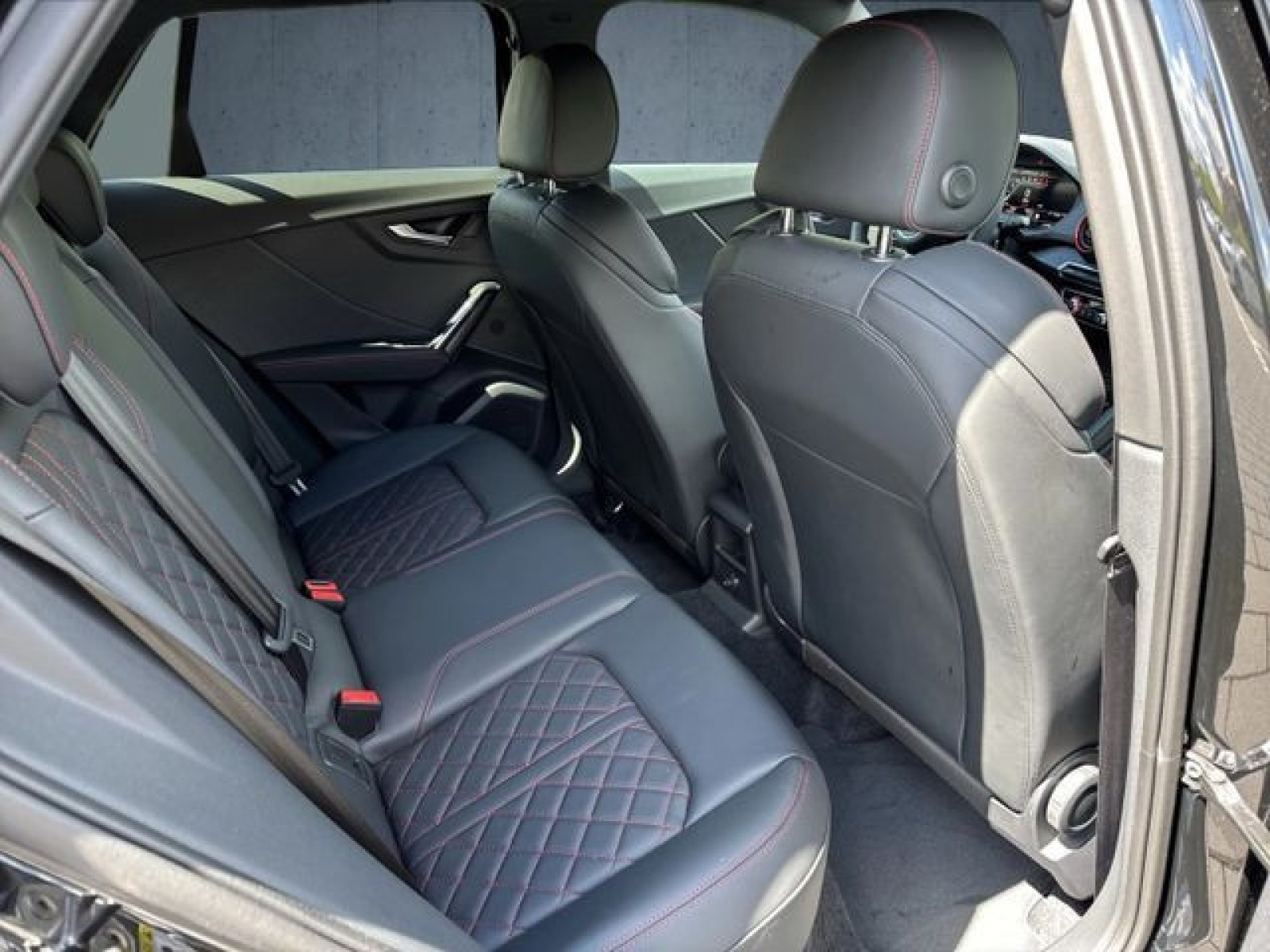 Audi - SQ2_21