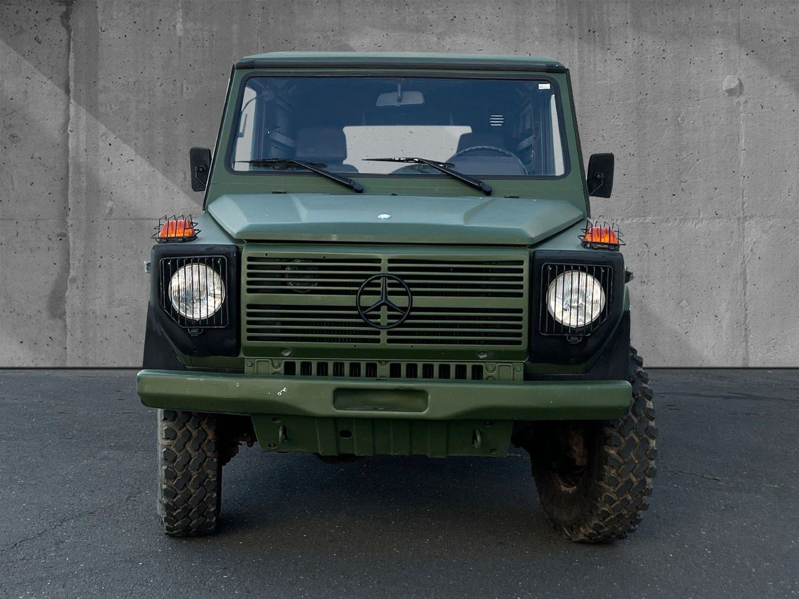 Mercedes-Benz - 240_2