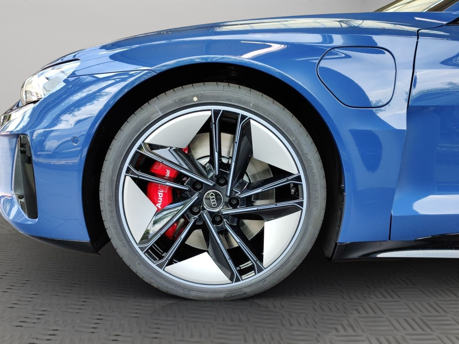 Audi - RS e-tron GT_12