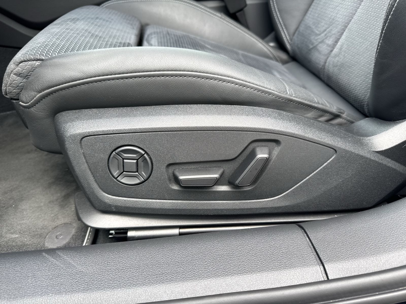 Audi - S6 Avant_22 Audi - S6 Avant_22