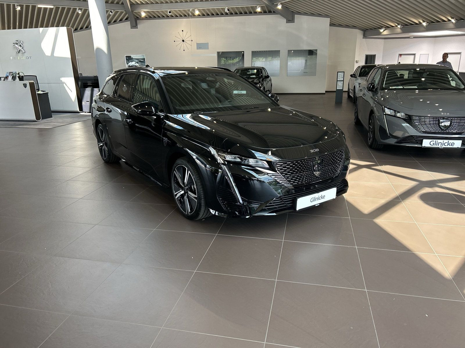 Peugeot - 308_4
