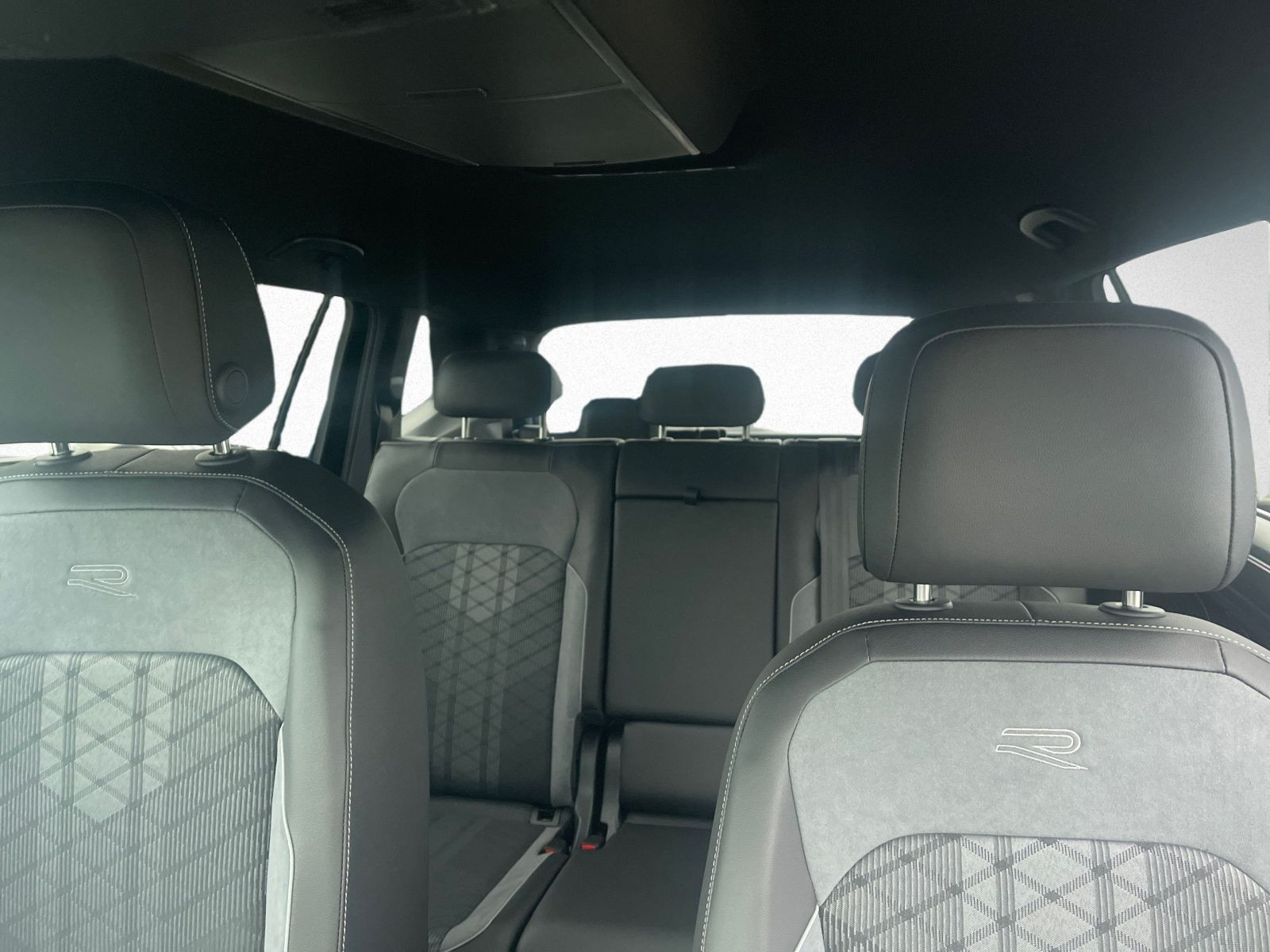 Volkswagen - Tiguan Allspace_11