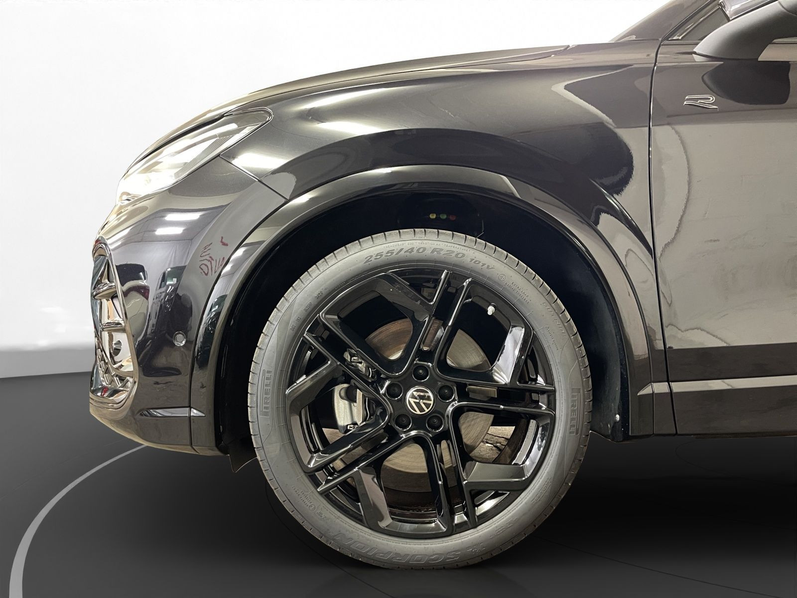 Volkswagen - Tiguan_13