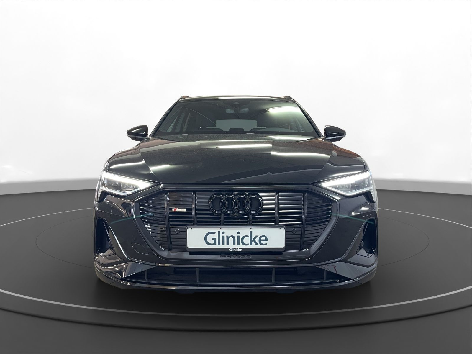 Audi - e-tron_4