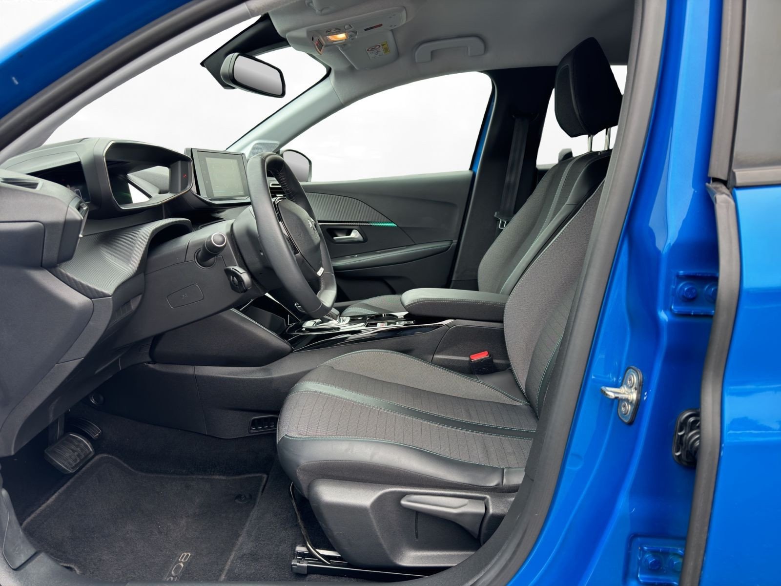 Peugeot - 208_11