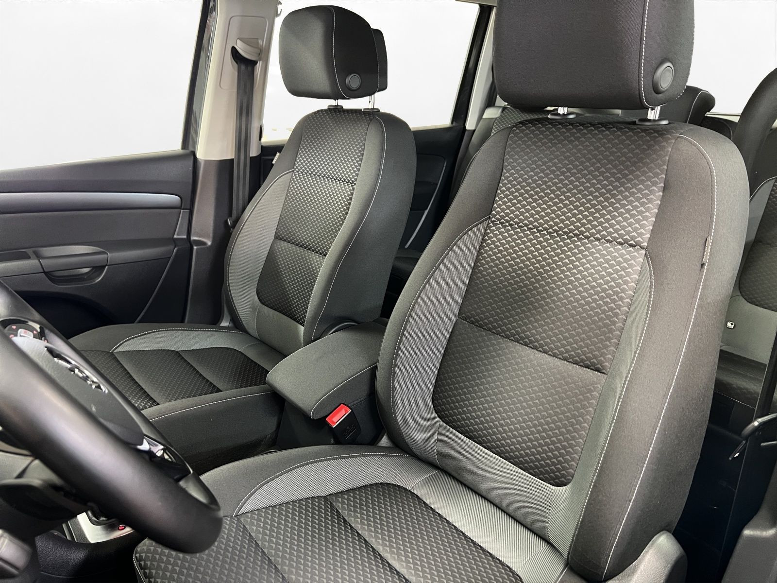Volkswagen - Sharan_17