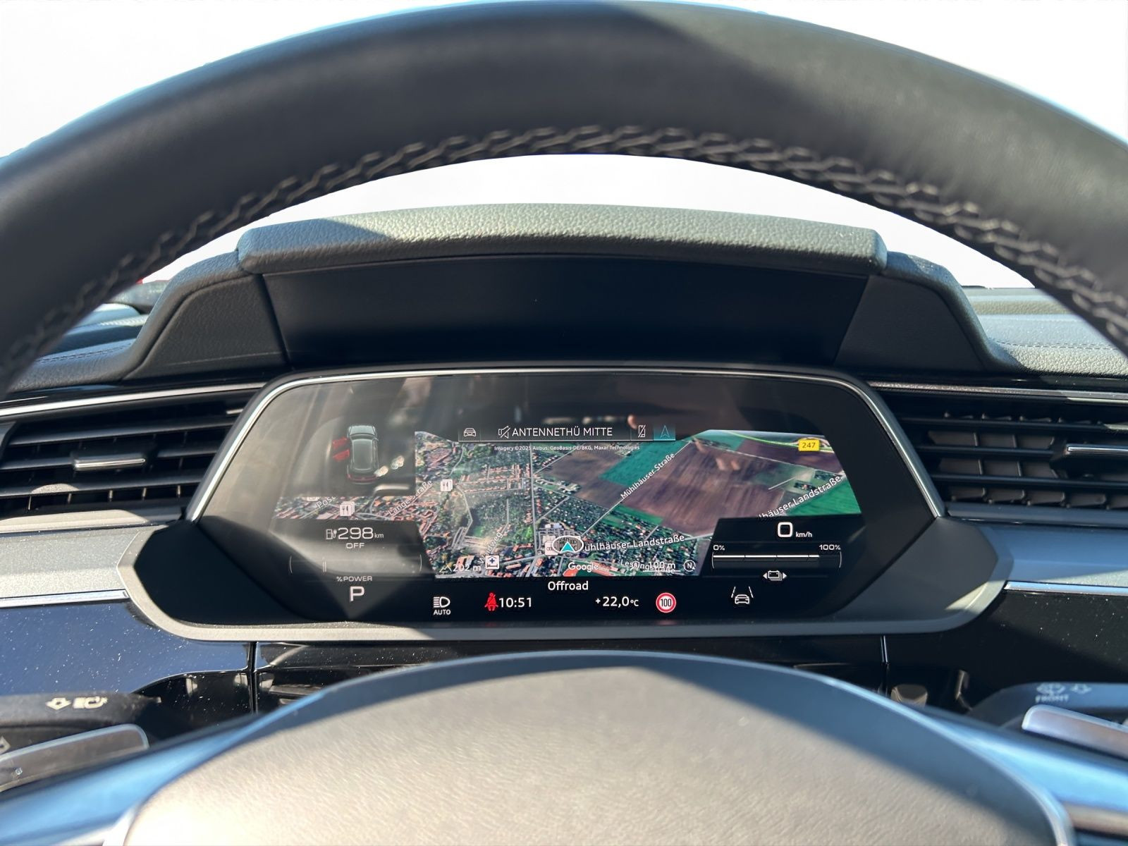 Audi - Q8 e-tron_9