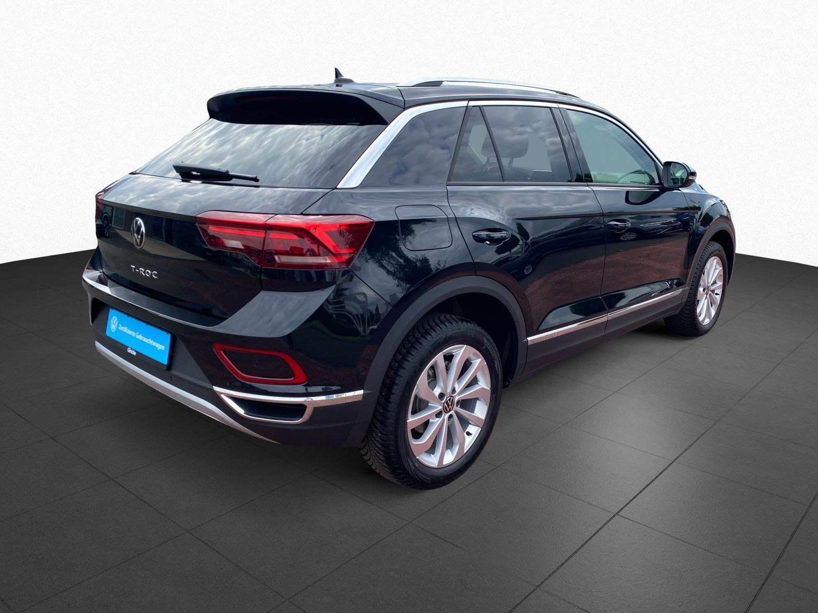 Volkswagen - T-Roc_2