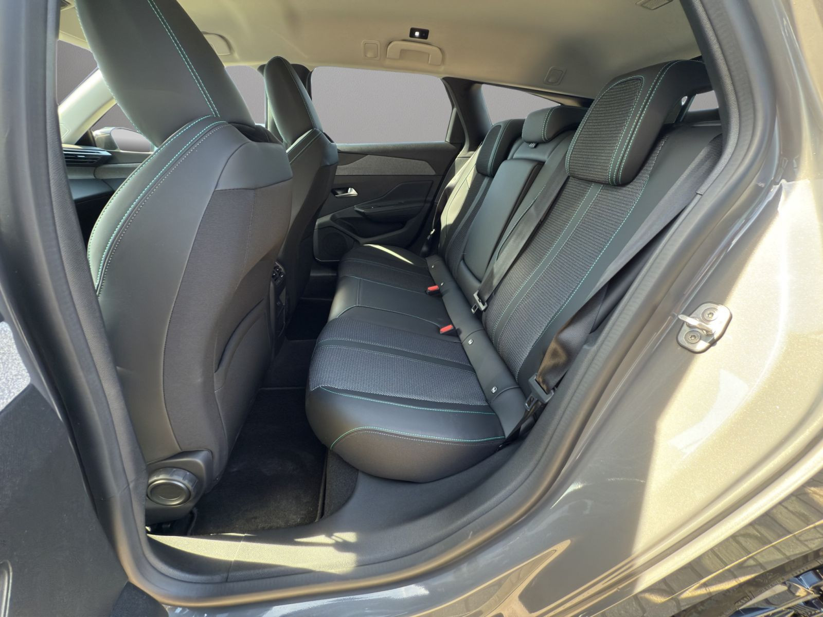 Peugeot - 308_12