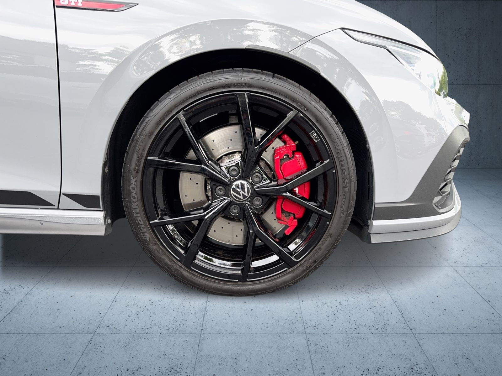 Volkswagen - Golf GTI_9
